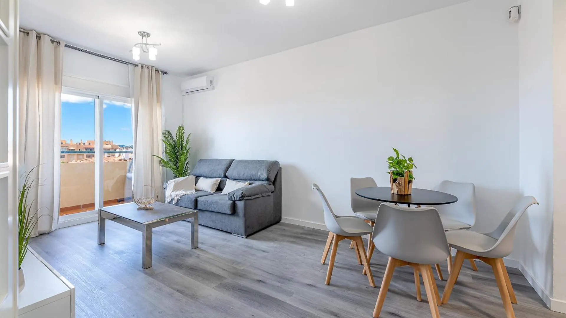 Brisa Marina Apart De Lujo En Fuengirola Spanien